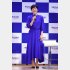 青のワンピースで登壇した有働由美子（Ｃ）日刊ゲンダイ