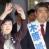 小池百合子都知事は「政界の二刀流」と持ち上げ（木原誠二氏＝右）／（Ｃ）日刊ゲンダイ