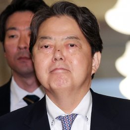 山口・下関が地盤の安倍元首相とは親の代からライバル（林芳正官房長官）／（Ｃ）日刊ゲンダイ