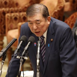 妥協と打算の政治(C)日刊ゲンダイ