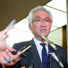 裏金問題の参院政倫審を終えて取材に応じた西田昌司氏(C)日刊ゲンダイ