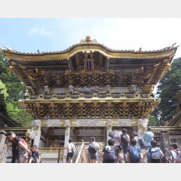 豪華、絢爛さが特徴の寛永文化の代表「日光東照宮」の陽明門(C)日刊ゲンダイ