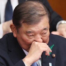 危機感が薄い、対策を打ち出せない(C)日刊ゲンダイ