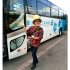 資格を取って、現在は主にバス添乗員を（提供写真）