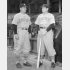 西鉄ライオンズの三原監督（左）と大下弘（1952=昭和27=年4月19日）／（Ｃ）共同通信社