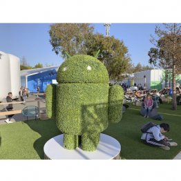 「個」の多様性を尊重し、フラットでスピーディーな働き方のグーグル(米本社=写真)のような企業とは対照的だ(C)共同通信社